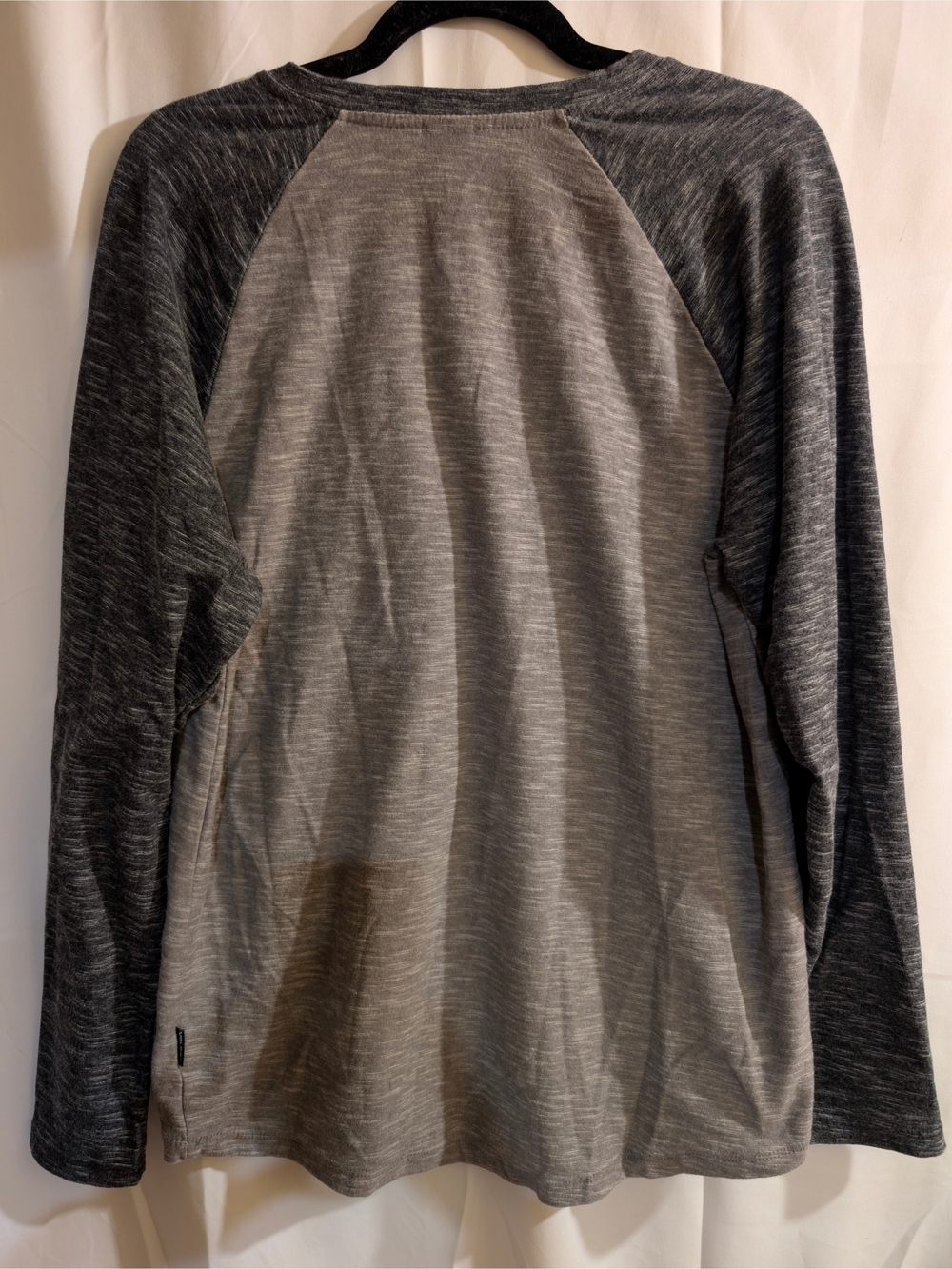 Volcom | Raglan Henley Long Sleeve - Picture 2 of 5